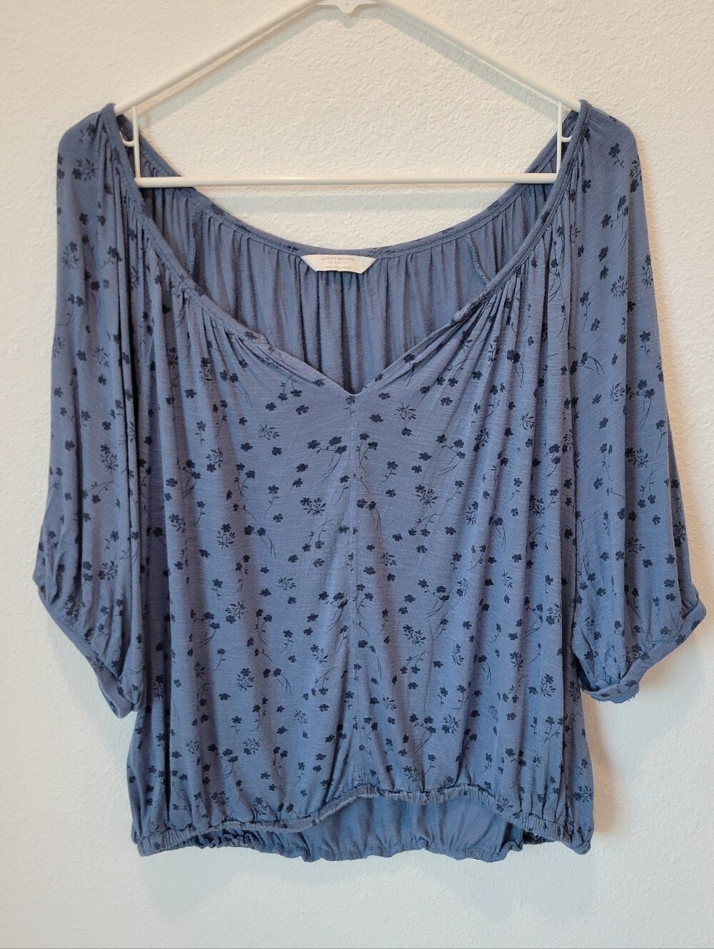 Lucky Brand Womens L Blue Floral Stretch V Neck Top Boho Casual Blouse